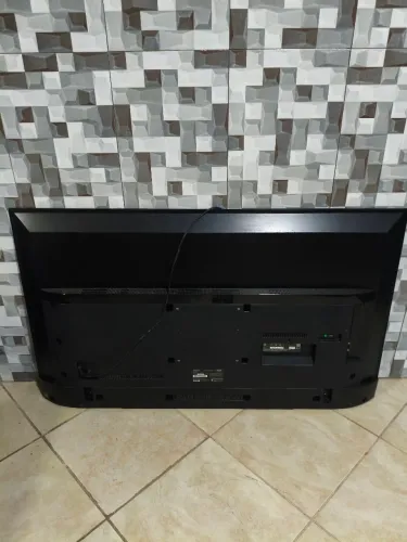 Tv sony para tirar peças