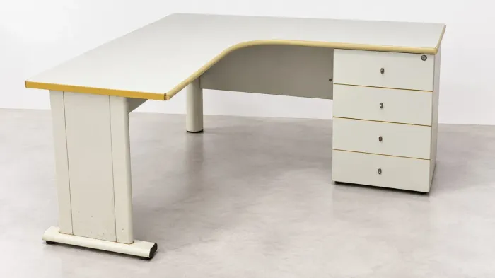 Mesa em L