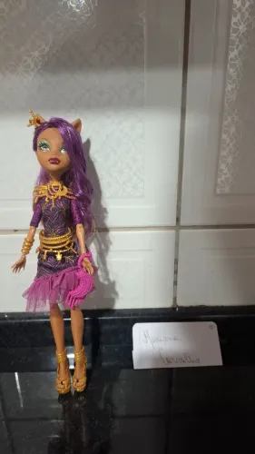 Clawdeen G1 monster high