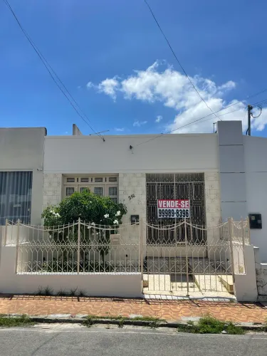 Casa em Itabaiana com localização privilegiada 