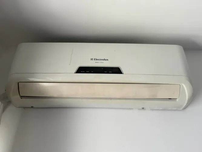 Arcondicionado 9.000 BTUs usado perfeito estado