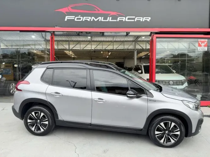 Peugeot 2008 Style 1.6 Turbo Flex 16V 5P Aut. 2023