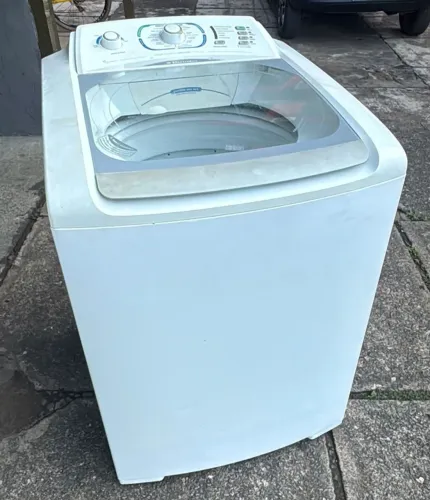 Máquina de lavar roupas faz tudo Electrolux 12kg