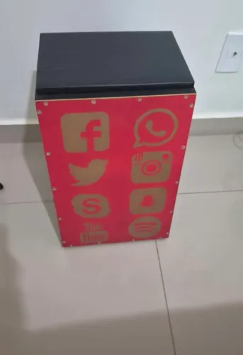 Cajon bem conservado