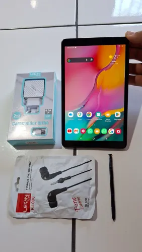 Tab A Tablet Samsung com Caneta S Pen 32Gbs 8 polegadas pega chip e faz ligacao