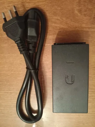 Fonte Poe Ubiquiti 24v 0.5a 100-240v Original