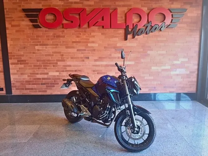 YAMAHA FZ25 FAZER 2024