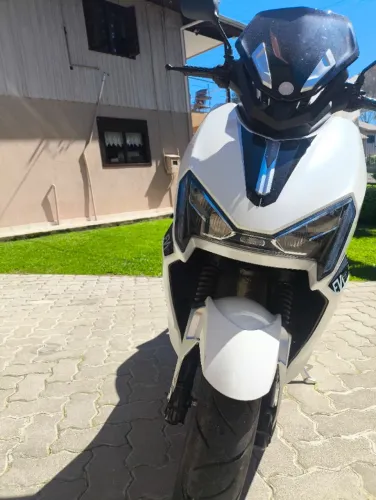 Voltz EV1 sport eletrica