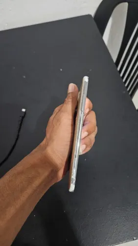 Vendo esse celular J7 