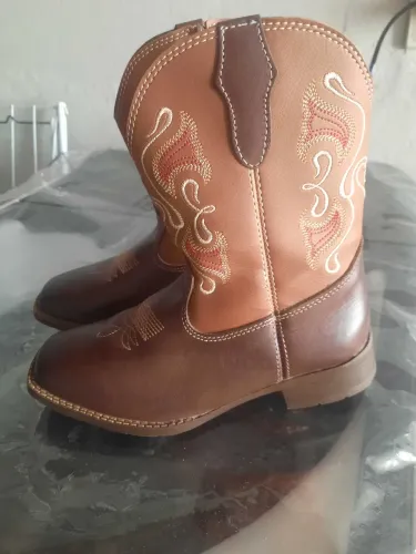 Bota infantil número 33