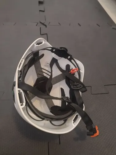 Capacete Montana alpinista industrial