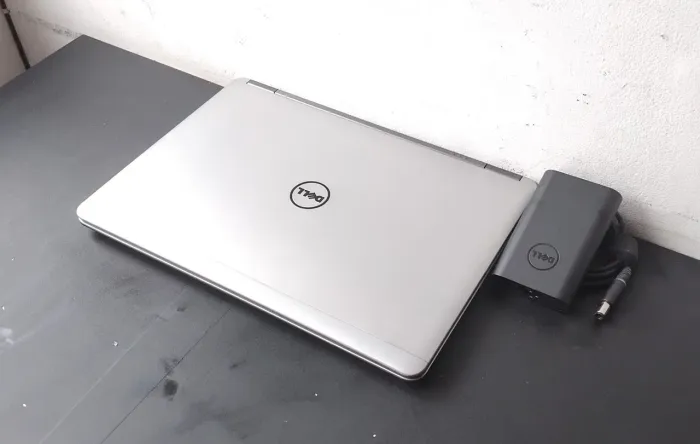 Notebook DELL i5/ 16GB/ SSD