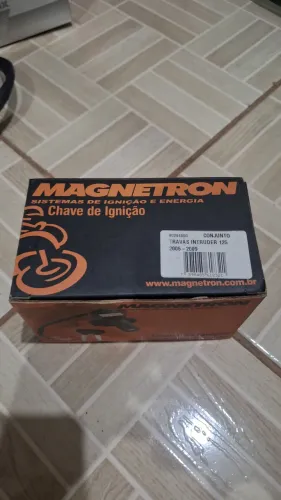 Chave de ignição e tampa do tanque intruder 125