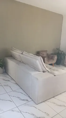 Aluga se ótima casa