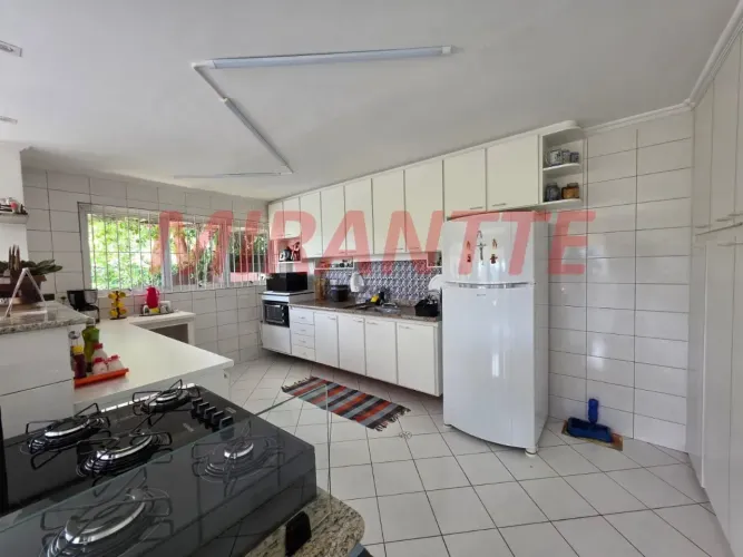Sobrado em Condomínio Fechado no Jardim Ibiratiba Conforto, Espaço e Exclusividade