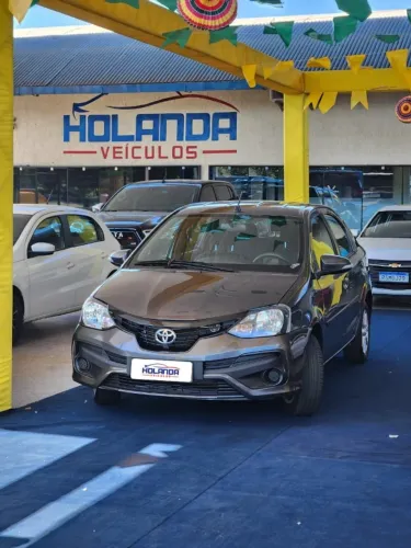 Toyota Etios X Plus Sedan 1.5 Flex 16V 4P Mec. 2021
