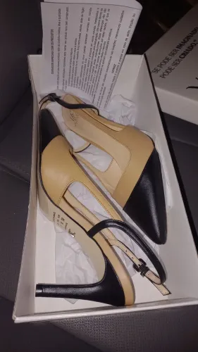 SAPATO EM COURO LEGÍTIMO NOVO 36