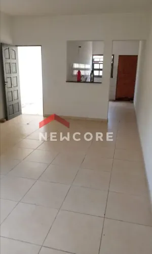 Casa em Avenida Doutor Bezerra de Menezes - Jardim Márcia - Peruíbe/SP