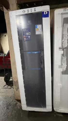 GELADEIRA ELETROLUX BLACK 400 LITROS FOSS FREE