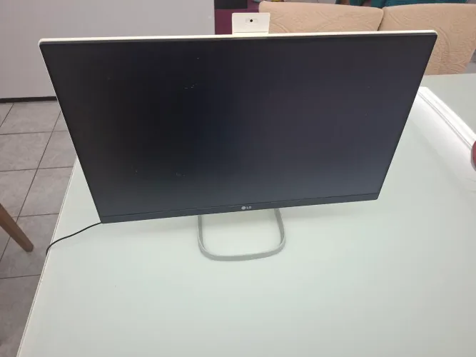 PC All in One LG com defeito de tela