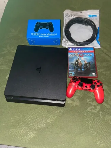 PS4 Slim 1TB Desbloqueado + 2 Controles (1 Novo) + 30 Jogos