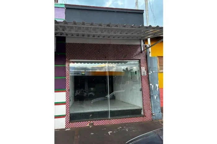 "Ponto Comercial Central em Orlândia - Imperdível!"