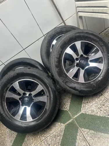 Rodas aro 17 Hilux
