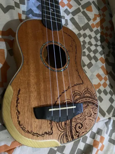 Ukulele Kalani + Capa (Perfeito Estado) ?