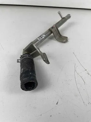 Cano Agua Motor Toyota Yaris 1.5 16v 2020 Prateado
