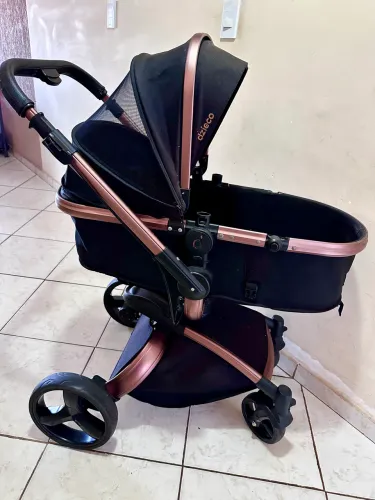 Carrinho de bebê Dizieco
