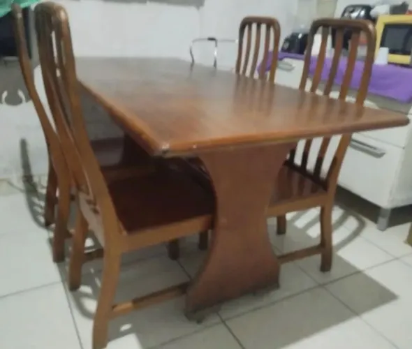 Conjunto de Mesa de madeira