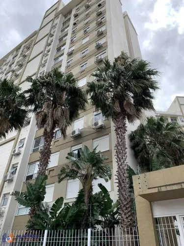 Lindo apartamento com vista e posição solar privilegiada.