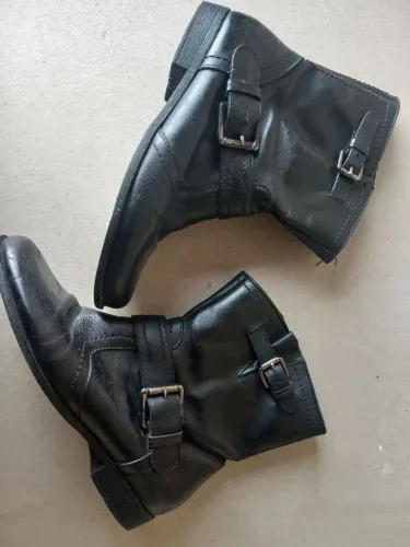 Bota cano curto