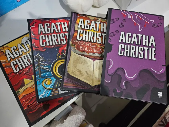 Box 1 Agatha Christie