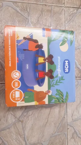 Piscina inflável 1400litros