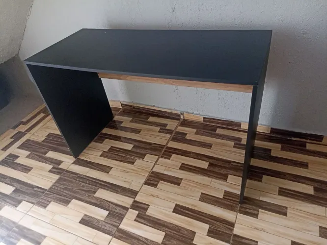 Vendo mesa nova de computador