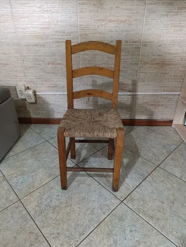 Cadeiras Rústicas de Madeira maciça com Assento em Palha - Lote ou Unidade