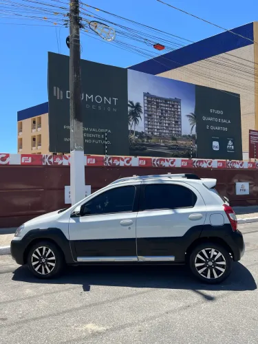Toyota Etios Cross 1.5 Flex 16V 5P Aut. 2018