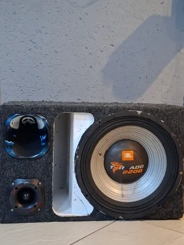 Trio Jbl tornado 2200