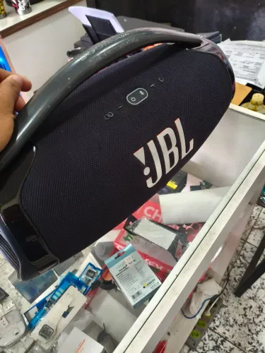 JBL bombox 3 