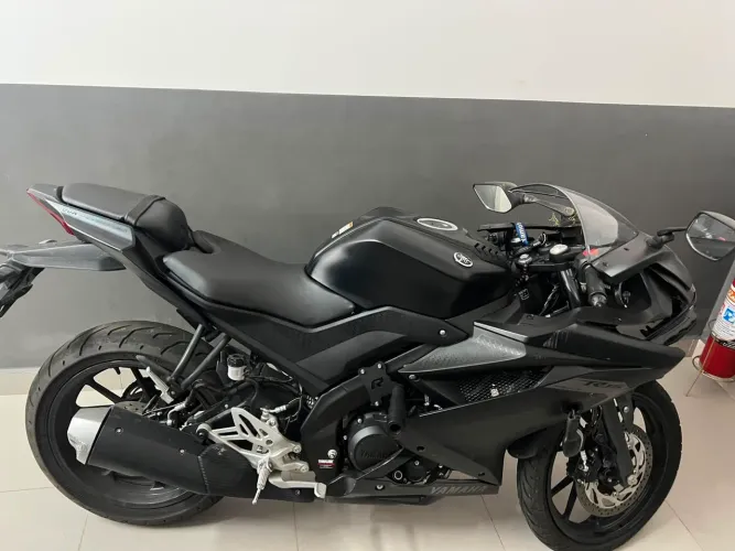 Yahama R15