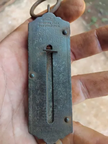 Balança antiga corneta 