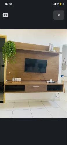 Rack painel suspenso de TV até 75 polegadas 