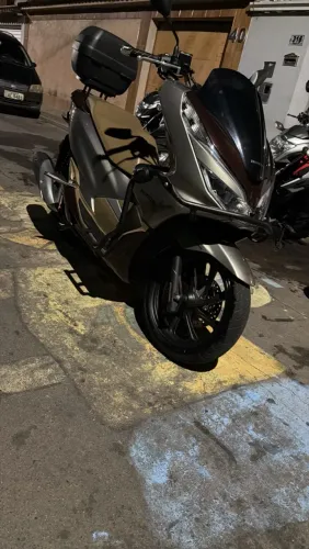 Vendo PCX DLX 2022 Marron
