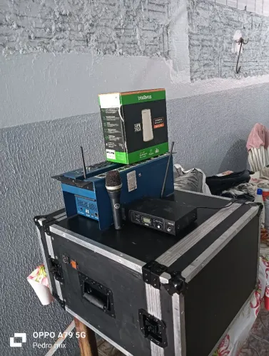 Mesa de som UI 24 