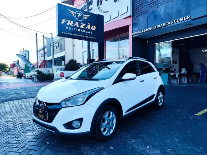 Hyundai HB20X Diamond 1.6 Flex 16V AUT 2015