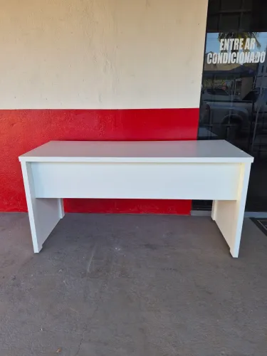Mesa de estudos grande / escritório 100% MDF