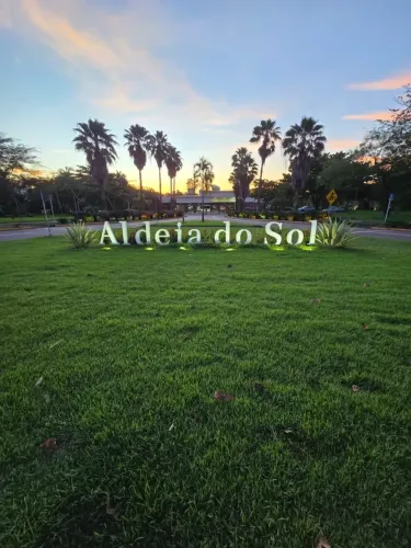 Vende-se Casa sobrado no Condomínio Aldeia do Sol -Palmas - To
