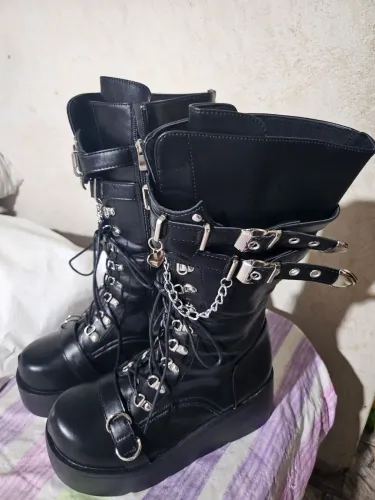 Bota plataforma nova