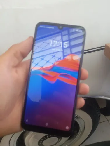 Moto e6 plus 2ram e 32gb 